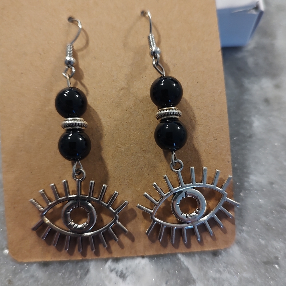 Eye Design Earrings-Unique eye design earrings with black